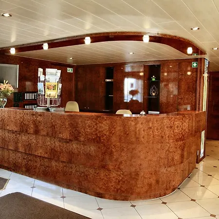 Messeship Mv Esmeralda